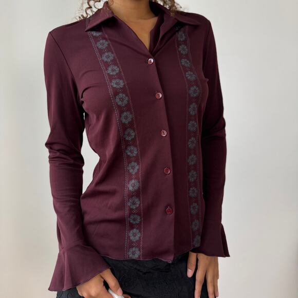 Vintage euro burgundy stretchy button-up top (S/M) - Picture 5 of 8